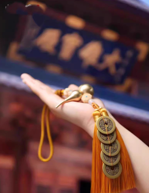 銅葫蘆與五帝錢掛飾