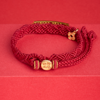 Bracelet en Cordon Rouge avec Plaque en Or Gardien Tai Sui