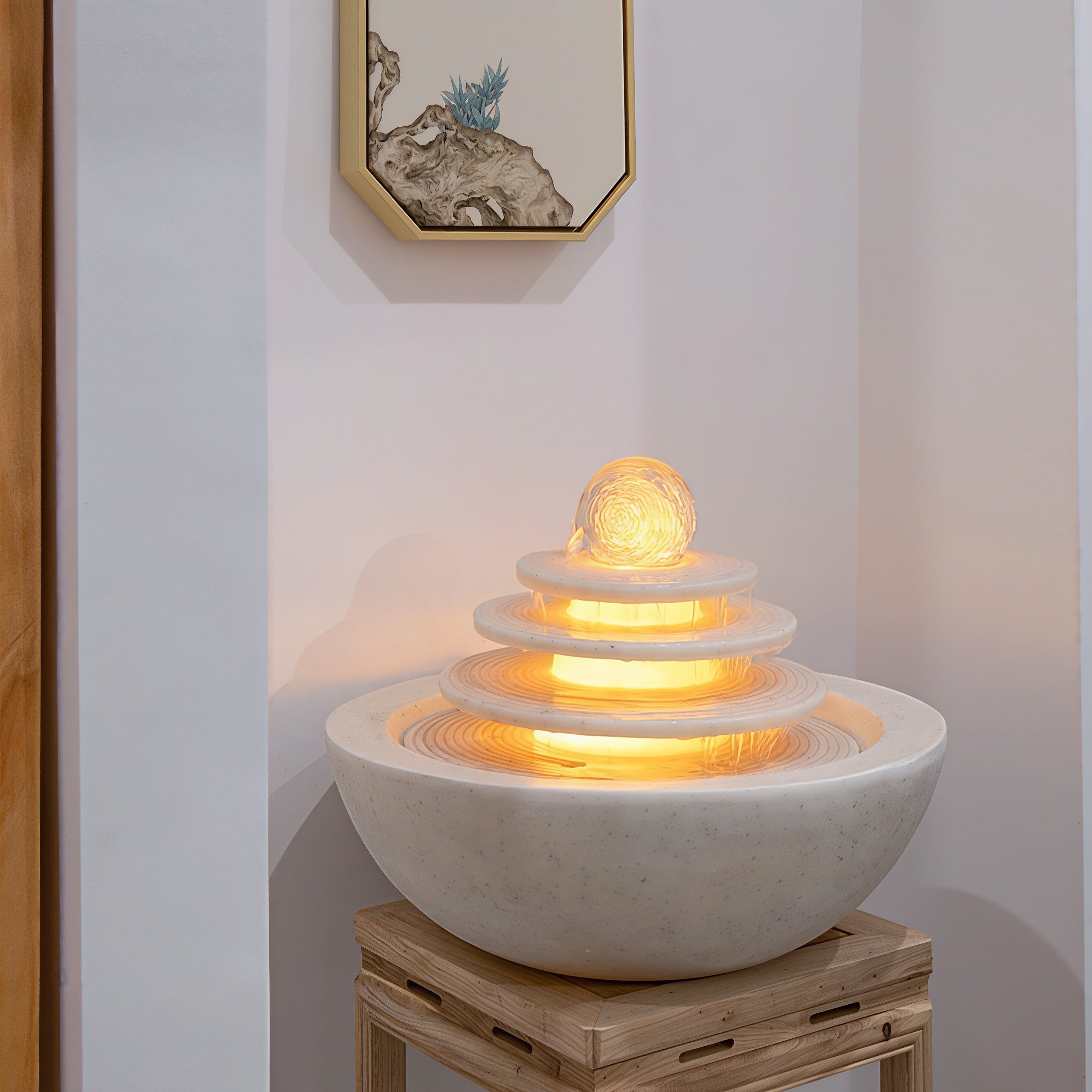 Fontaine Moderne Feng Shui « Bassin au Trésor » | Cascade en Plusieurs Niveaux avec Boule en Cristal LED Tournante pour Richesse & Chance